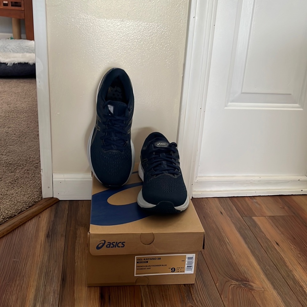Women’s ASICS Gel-Kayano 28